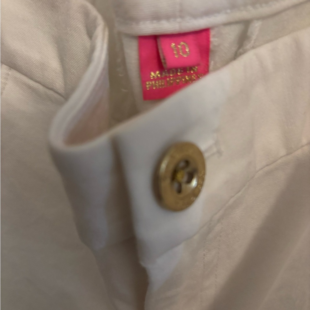 Lilly Pulizer , It is a excellent condition